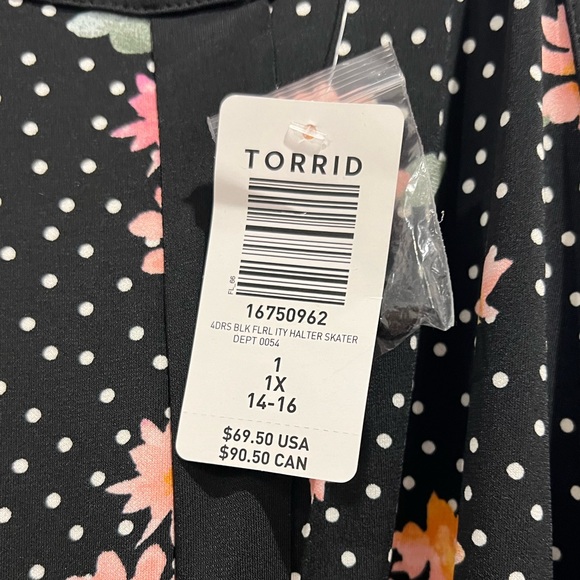 NWT Torrid Dress - Picture 5 of 8